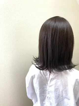 ミディアム カラー パーマ ヘアアレンジ メンズ キッズ ネイル マツエク・マツパ 切りっぱなしヘアボブ ミディアムヘアRYOのヘアスタイル