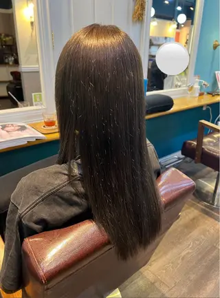 ロング 大内 芹菜のヘアスタイル