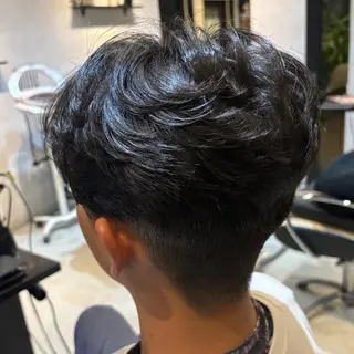 ショート ONE.STOP. LABO/メンズのヘアスタイル