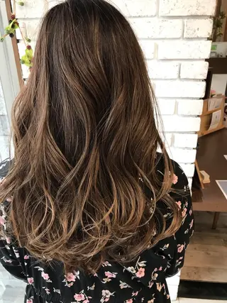 カラー 日比 貴大/ minim hairのヘアスタイル