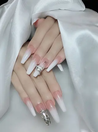 ネイル Amina nail salonのネイルデザイン