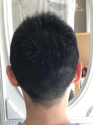 ショート メンズ フリーランス SATOUのヘアスタイル