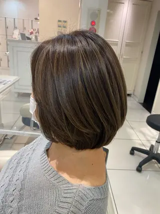 ショート カラー 艶髪✨髪質改善カラー 楠本浩子のヘアスタイル