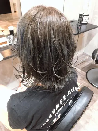 ショート カラー 中村 優志のヘアスタイル