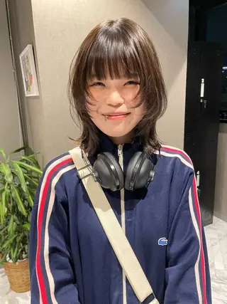 ミディアム さと ちはるのヘアスタイル