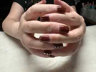 ネイル salon de 4H所属・小林 麻里のネイルデザイン