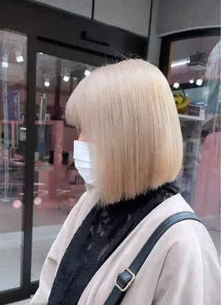 ショート カラー ツヤ髪矯正 Kanaのヘアスタイル