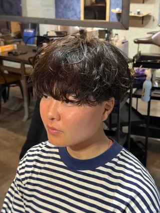 パーマ メンズ litbyfifth 濵崎寛太のヘアスタイル