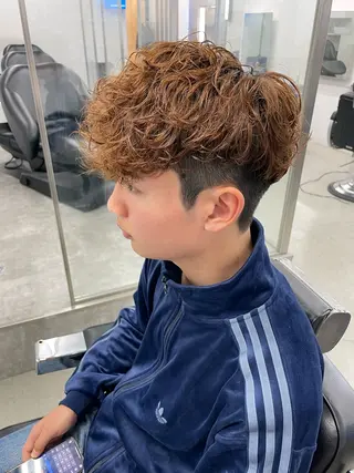 ショート カラー パーマ ヘアアレンジ メンズ 亀井隆汰/メンズ専門 パーマ特化美容師のヘアスタイル