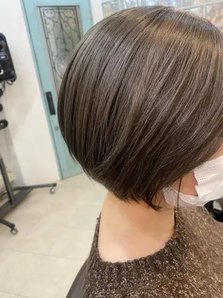 ショート カラー パーマ ヘアアレンジ kame|レイヤー / 似合わせ顔周りのヘアスタイル