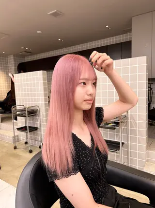 カラー 透明感ベージュ🤎 ナチュラルレイヤーのヘアスタイル