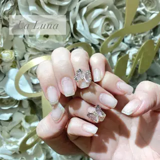 ネイル LaLuna🌙 Natsukiのネイルデザイン
