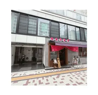 ロレインブロウ🫧 𝚊𝚖𝚒 🪞✨のマツエク・マツパデザイン