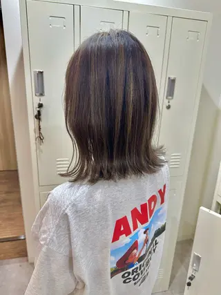 ミディアム カラー 白髪ぼかしハイライト レイヤー川口　元気のヘアスタイル