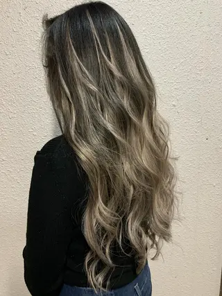 ロング eye エクステ専門店Rのヘアスタイル