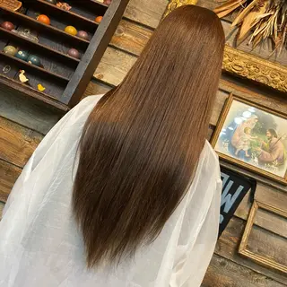ロング カラー 川崎 かなでのヘアスタイル