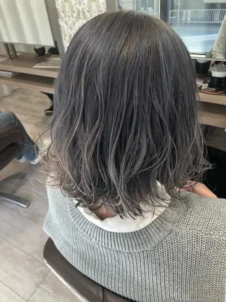 ミディアム カラー cherir髪質改善 パーソナルカラー診断のヘアスタイル
