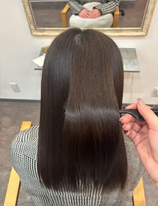 ロング 大本 涼風のヘアスタイル