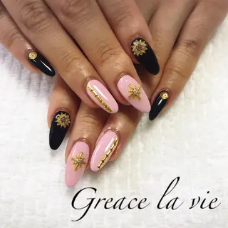 ロング カラー パーマ ヘアアレンジ キッズ ネイル マツエク・マツパ Greace la vie所属・Greace  la vieのネイルデザイン