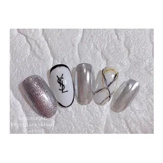 ショート ネイル 👑enen style👑のネイルデザイン