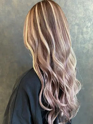 ロング 色落ちまで2度綺麗な ハイトーン🪞／ミクのヘアスタイル