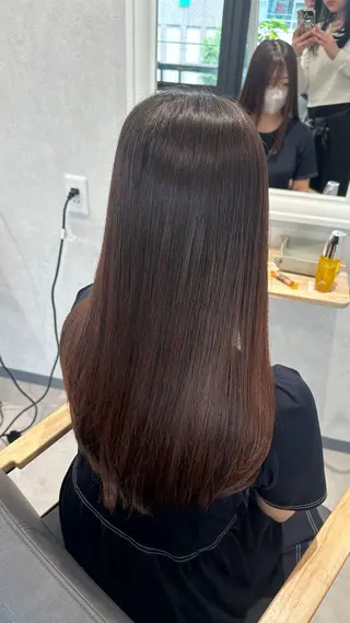 セミロング 🎀透明感カラー 𝐂𝐇𝐈𝐒𝐀のヘアスタイル