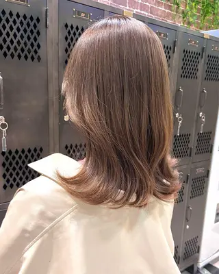 ミディアム カラー ERI  / newi町田のヘアスタイル