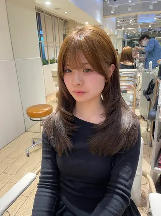 ロング 表参道小顔カット前髪 割れ改善クロスパーマのヘアスタイル