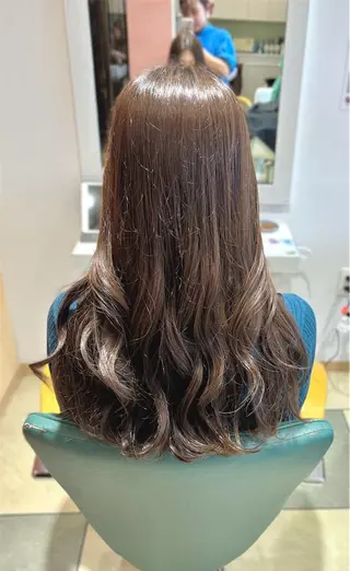 ロング カラー 🩷愛咲🩷レイヤー /透明感カラーのヘアスタイル