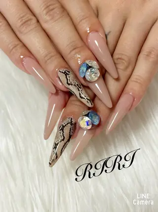 ネイル riri オーナーのネイルデザイン