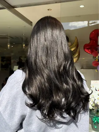 ミディアム TIDEHAIR JUNYAのヘアスタイル