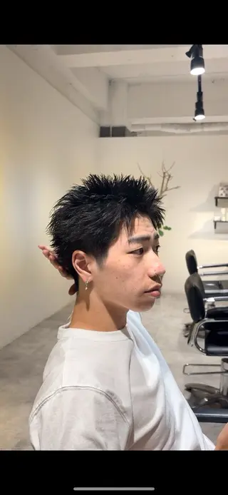 ショート 小岩 隆樹のヘアスタイル