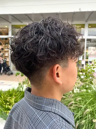 ショート パーマ メンズ ☆Lolonois 森ノ宮《KOKU》☆のヘアスタイル