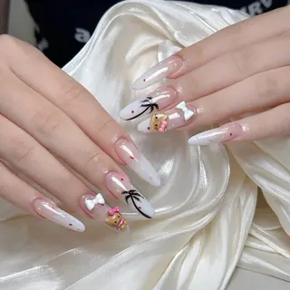 ネイル Maggie Nail🦩のネイルデザイン