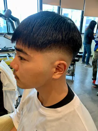 ショート stylist 静音「LEON」のヘアスタイル