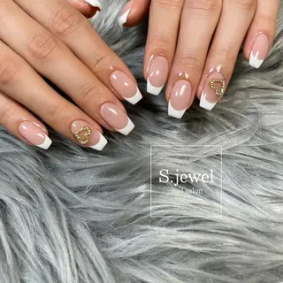 ネイル S. JEWELのネイルデザイン