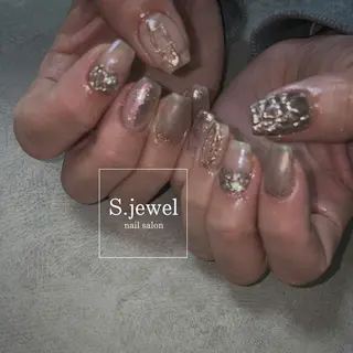 ネイル S. JEWELのネイルデザイン