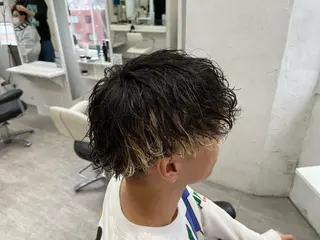 カラー メンズ専門美容師店長 💈高橋和真💈のヘアスタイル
