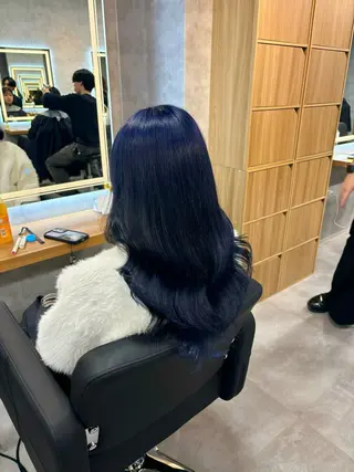 ロング カラー パーマ ヘアアレンジ 透明感ブリーチカラー 🌈TOMOHIROのヘアスタイル