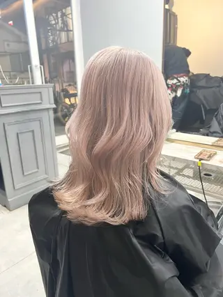 ミディアム カラー 🫧艶ダブルカラー ブリーチ🫧トモヤのヘアスタイル