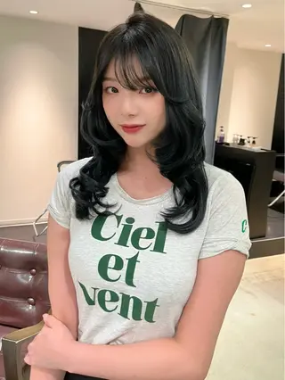 ロング ハイトーン🫧艶髪 MAIKAのヘアスタイル