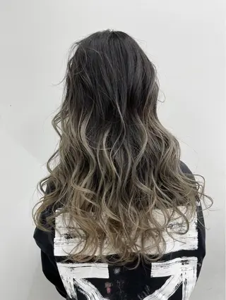 ロング ambleluxe 🌈透明感カラー中野のヘアスタイル