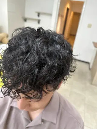 パーマ メンズ 長谷川 誠志のヘアスタイル