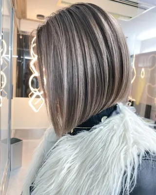 ミディアム fuuka/ ハイトーン/海外ヘアのヘアスタイル