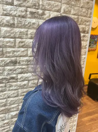 ロング カラー 谷口 瑠南のヘアスタイル