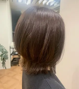 ミディアム 佐々木 有彩のヘアスタイル