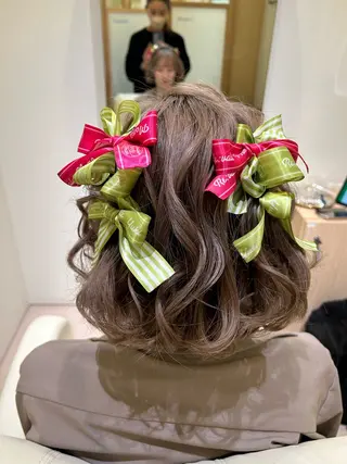 ショート ヘアアレンジ ボウ🪞ヘアセット /メイク/マツパのマツエク・マツパデザイン