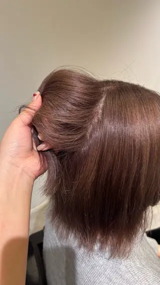 ミディアム YURINO /ボブ ベージュ/ハイトーンのヘアスタイル