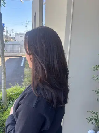 ロング カラー 佐藤 優里のヘアスタイル