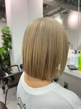 ショート カラー ハイトーン&髪質改善 &韓国エクステ🤎のヘアスタイル